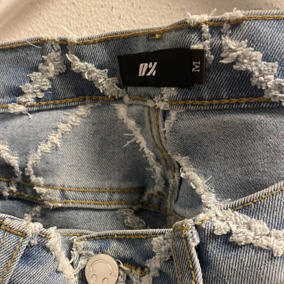 Pattern Short Jeans - Picture 2 of 5